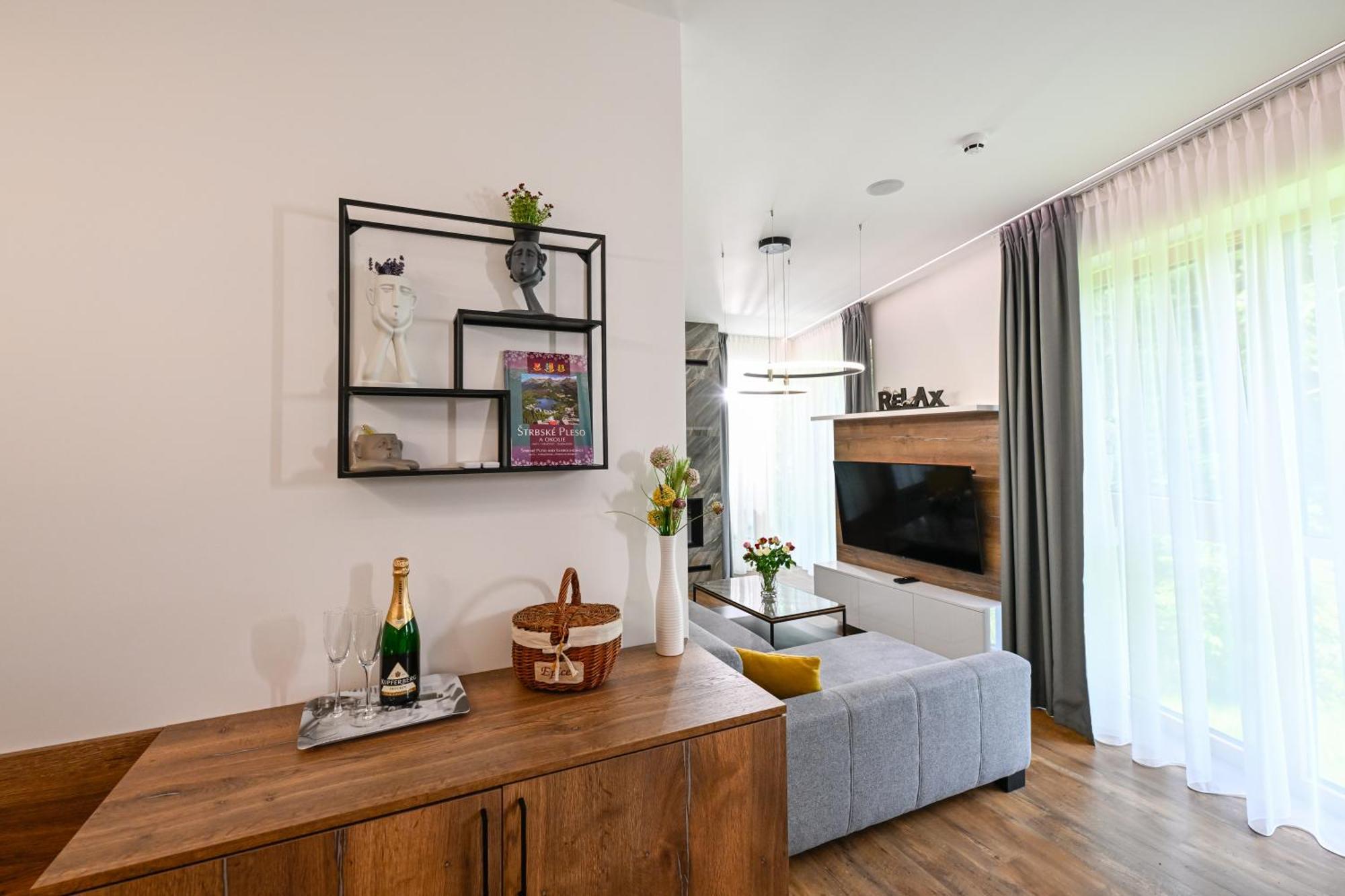 Hotel Ovruc - Rodinny Apartman 111 Strbske Pleso Ngoại thất bức ảnh